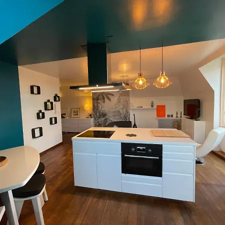 Joli Appartement Renove Dans Batisse Du 18Eme Daire