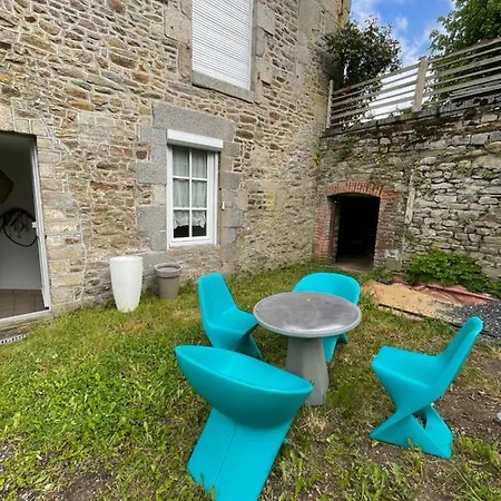 Joli Appartement Renove Dans Batisse Du 18Eme * Mayenne